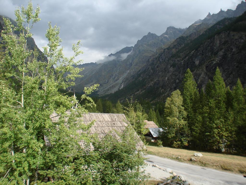 Chalet Hotel D'Ailefroide Екстер'єр фото